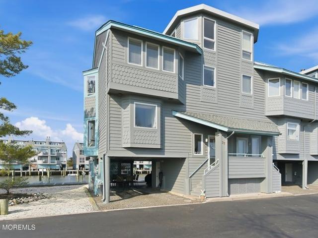 Townhouse for sale in Waretown, New Jersey