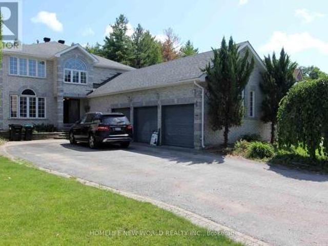 House for sale in Barrie, Ontario