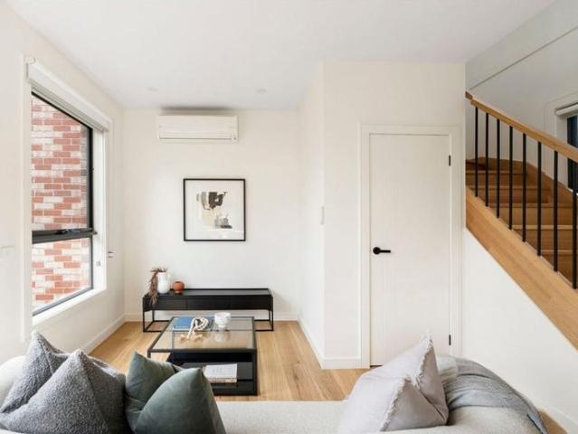 Townhouse for rent in Camerons Creek, Victoria