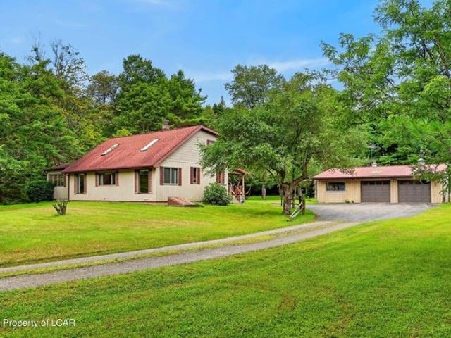 House for sale in Sweet Valley, Pennsylvania