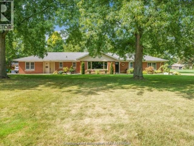 House for sale in Chatham–kent, Ontario
