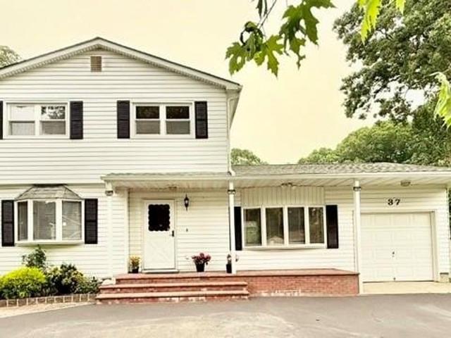 House for sale in Centereach, New York