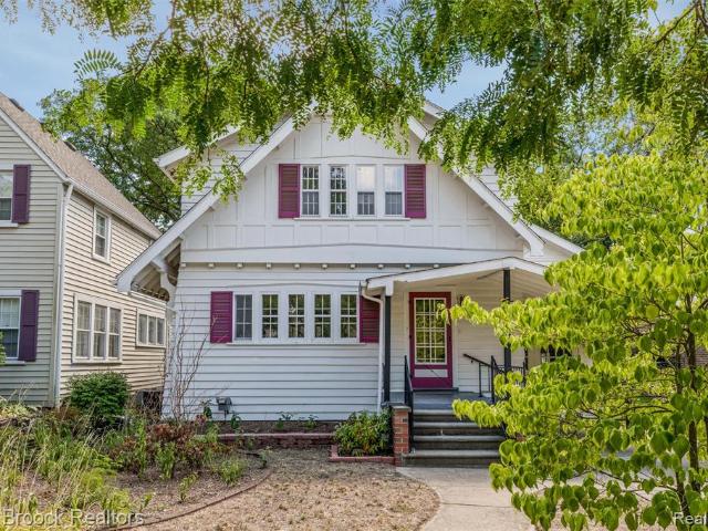 House for sale in Pleasant Ridge, Oakland County