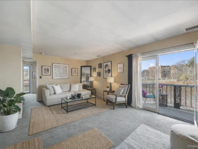 Condo for sale in New Rochelle, New York