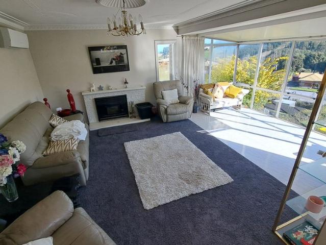 House for rent in Otakou