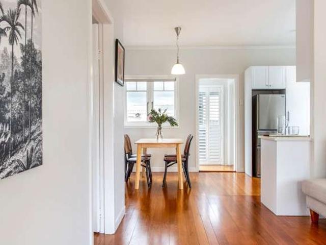 House for sale in Avondale