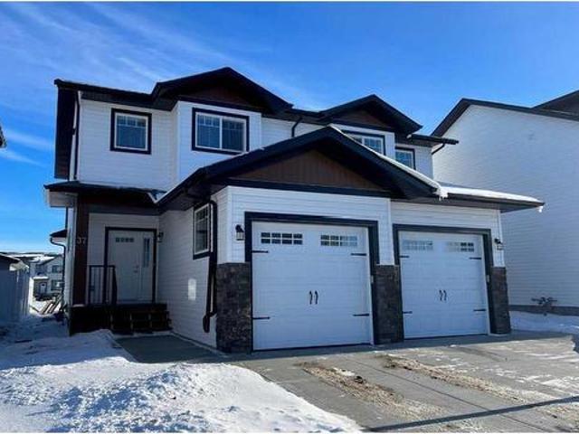 House for sale in Sylvan Lake
