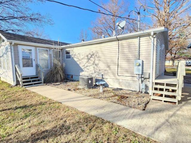 House for sale in Murphysboro, Illinois