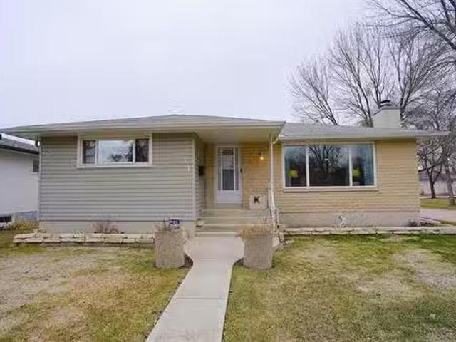House for sale in East St. Paul, Manitoba