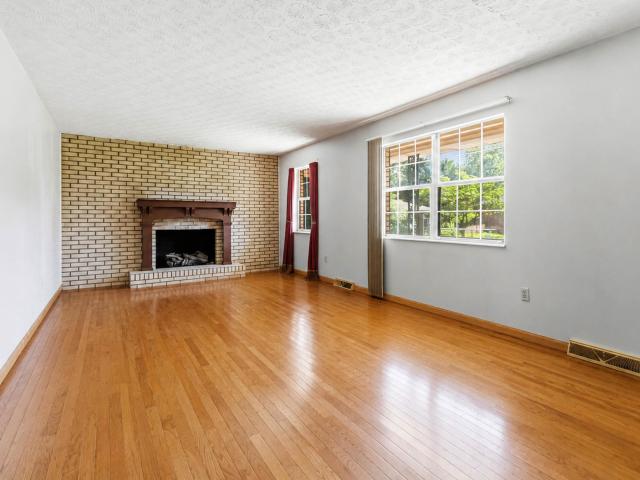House for sale in Williamsburg, Kentucky