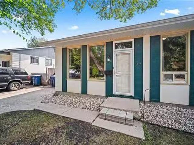 House for sale in East St. Paul, Manitoba