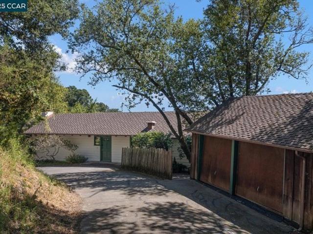 House for sale in Orinda, California