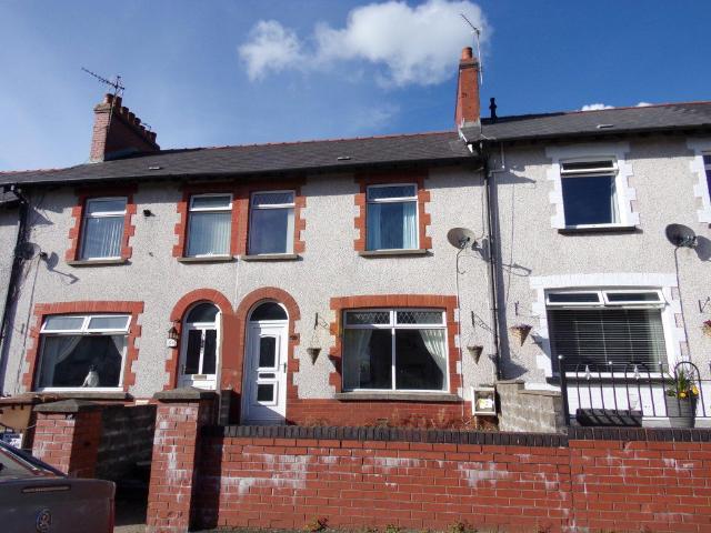 Apartment for rent in Woodfieldside, Croespenmaen