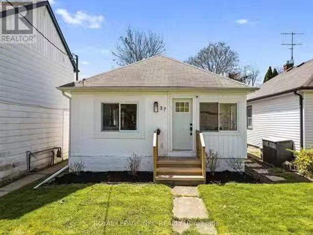House for sale in Niagara, Ontario
