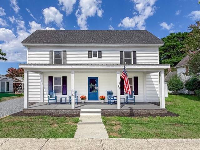 House for sale in Wachapreague, Accomack County