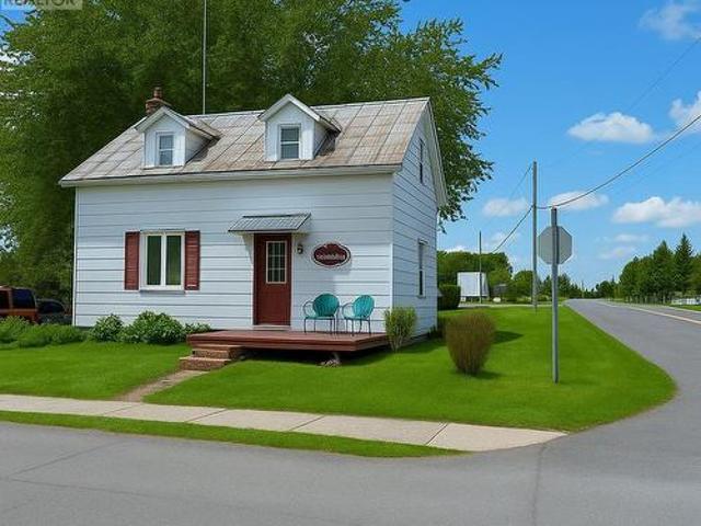 House for sale in South Stormont, Ontario