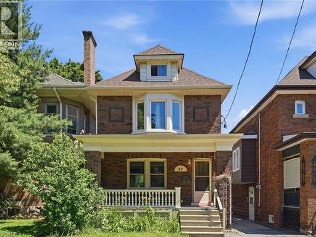 House for sale in Ancaster, Ontario