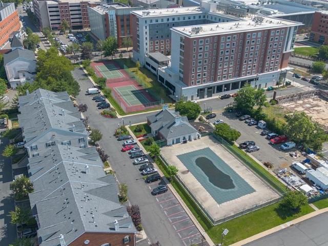Condo for sale in Newark
