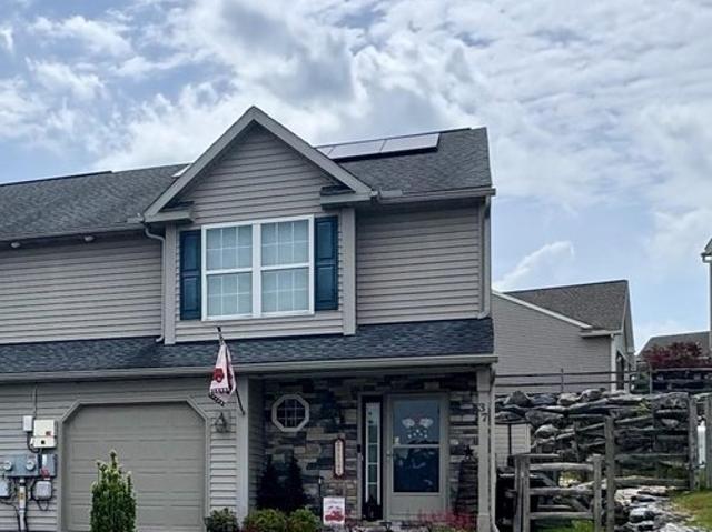 Townhouse for sale in Cressona, Pennsylvania