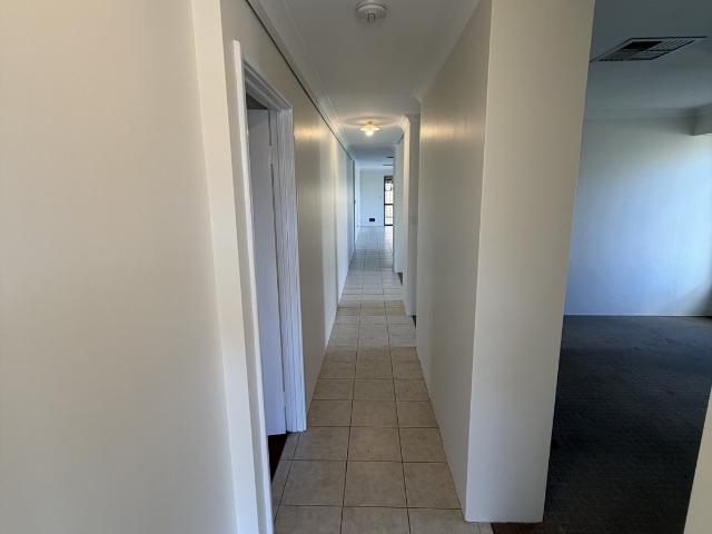House for rent in Seville Grove, Western Australia