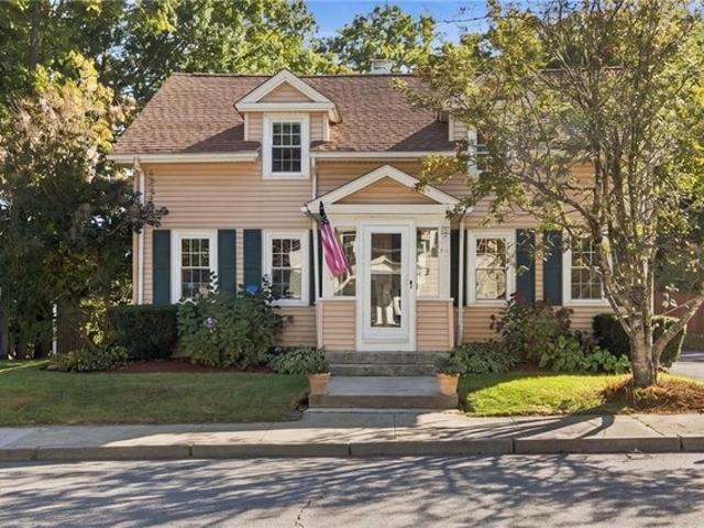 House for sale in Oakland, Burrillville