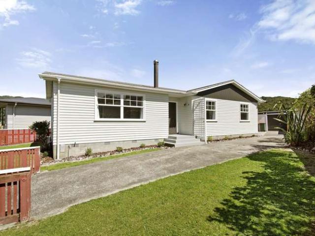 House for sale in Days Bay, Wellington