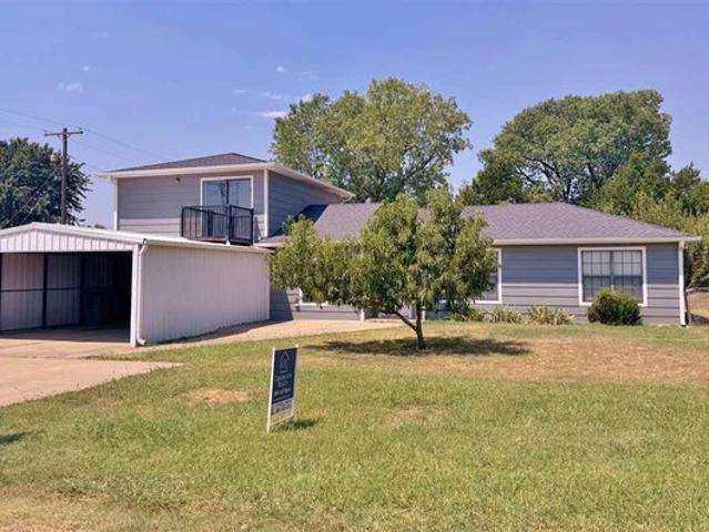 House for sale in Elgin, Oklahoma