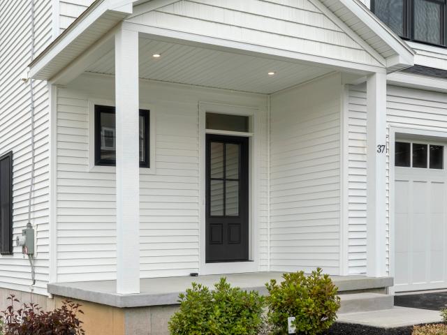 House for sale in Saratoga, New York