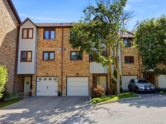 Townhouse for sale in Woburn, Ontario