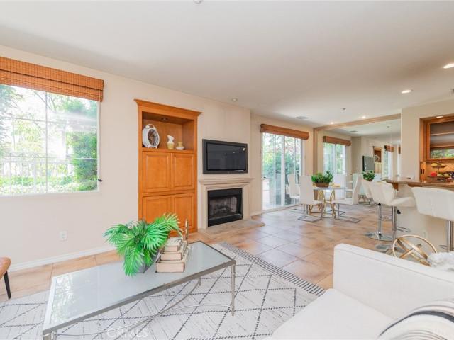 Condo for sale in Oak Creek, Irvine