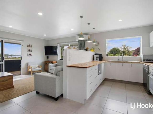 House for sale in Athenree, Bay Of Plenty