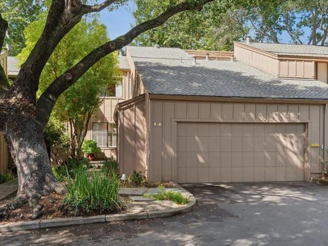 Townhouse for sale in Novato, Marin County