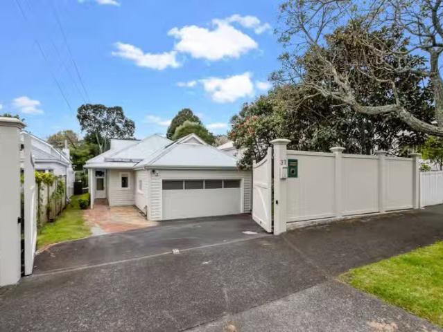 House for rent in Balmoral