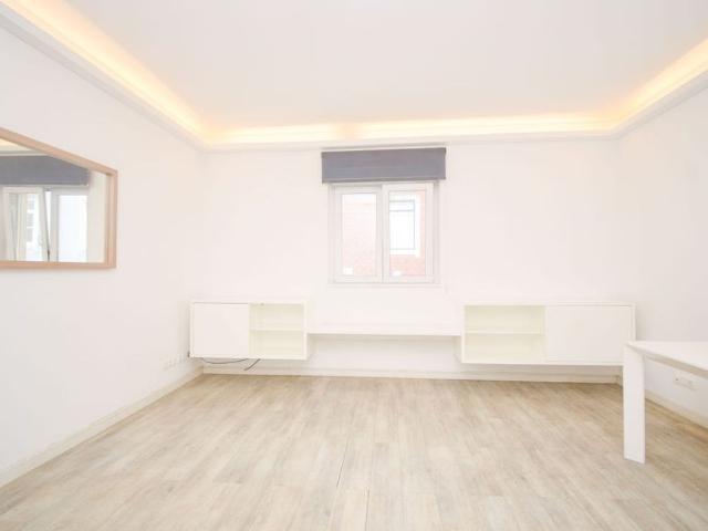 Apartamento alugar em São Bento, Lisboa