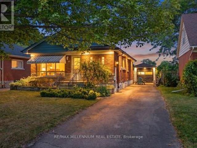 House for sale in Ancaster, Ontario