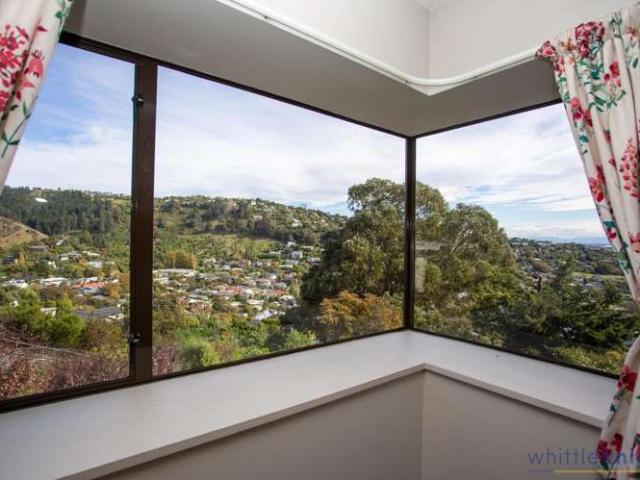 House for sale in Chaslands, Canterbury
