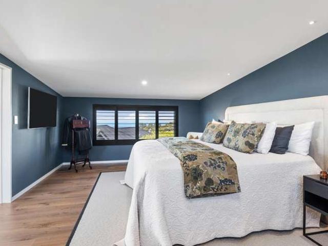 House for sale in Chaslands, Canterbury
