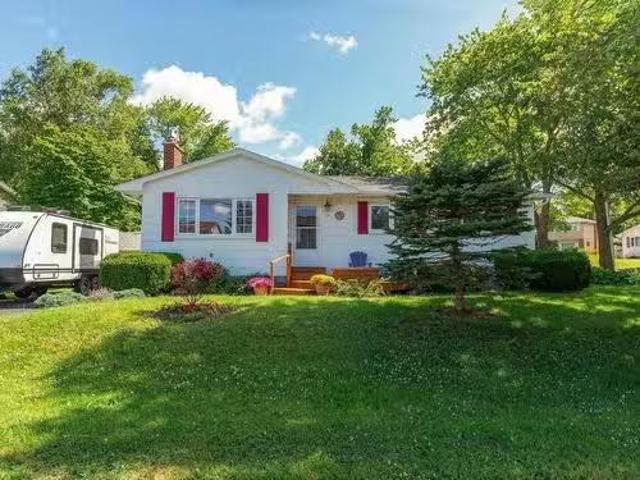 House for sale in Dartmouth, Nova Scotia