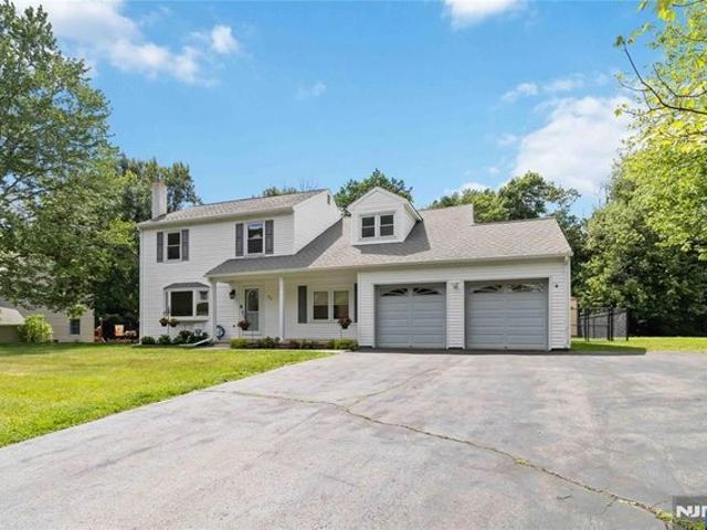 Townhouse for rent in Passaic, New Jersey