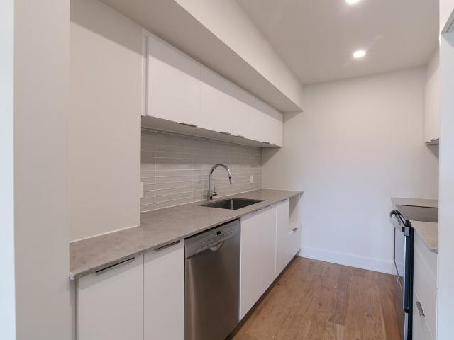 Apartment for rent in Mont-royal, Quebec