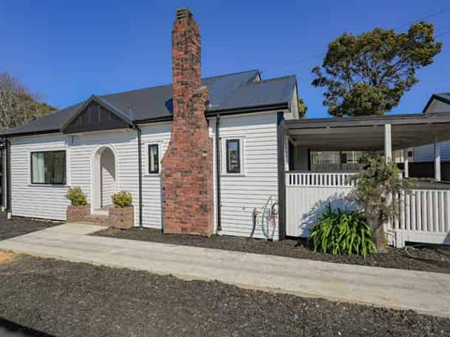 House for rent in Owhata, Oroua County