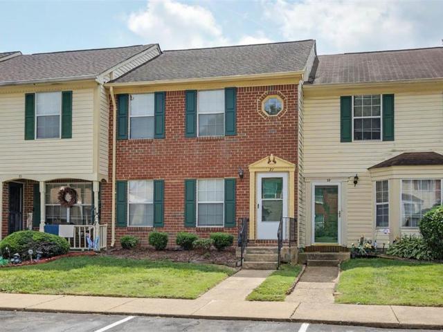 Townhouse for sale in Kings Square, Hampton