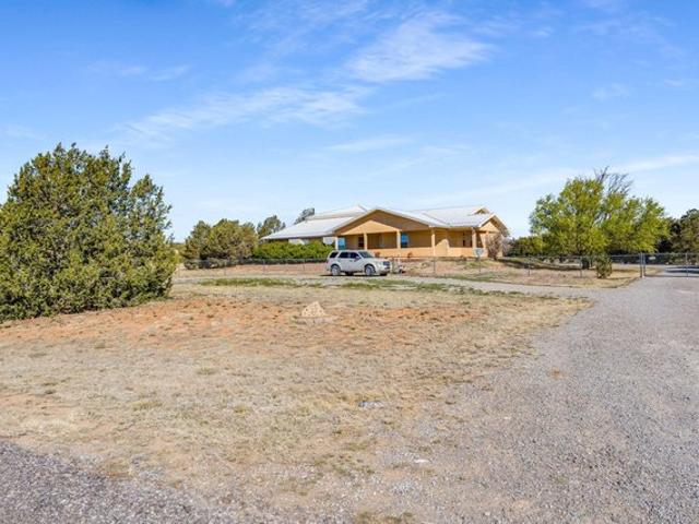 House for sale in Edgewood, New Mexico