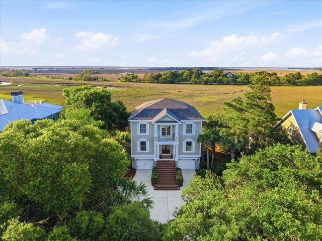 House for sale in Isle Of Palms, South Carolina