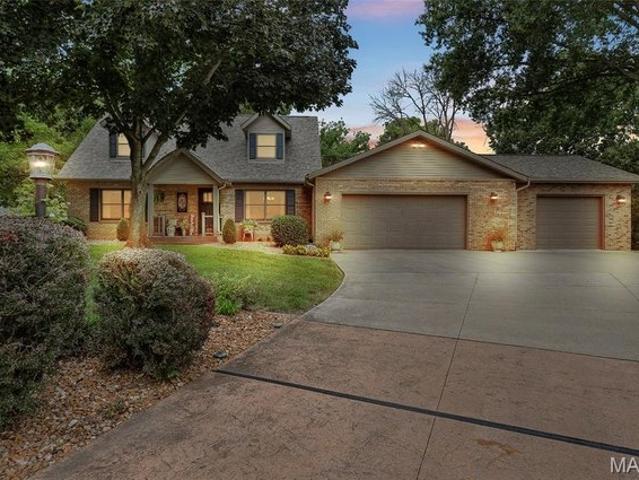 House for sale in Troy, Illinois