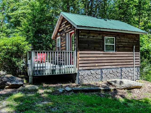 House for sale in Avery, North Carolina