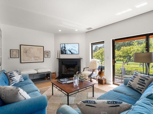 Townhouse for rent in Boston, Massachusetts