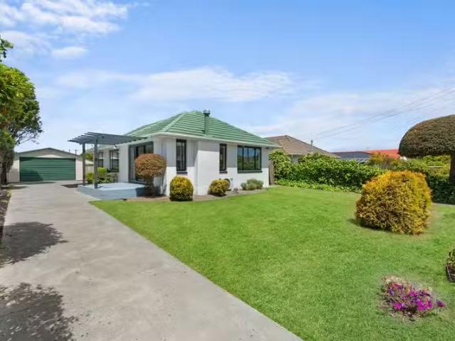 House for sale in Bryndwr, Canterbury