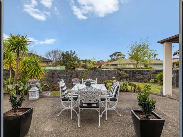 House for sale in Paremoremo