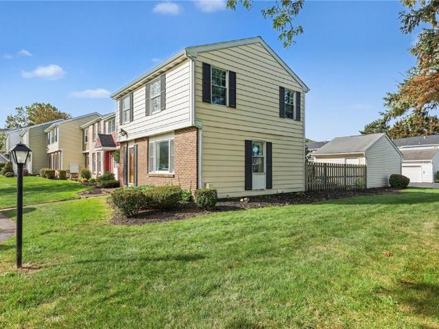 Townhouse for sale in Town of Webster, Monroe County
